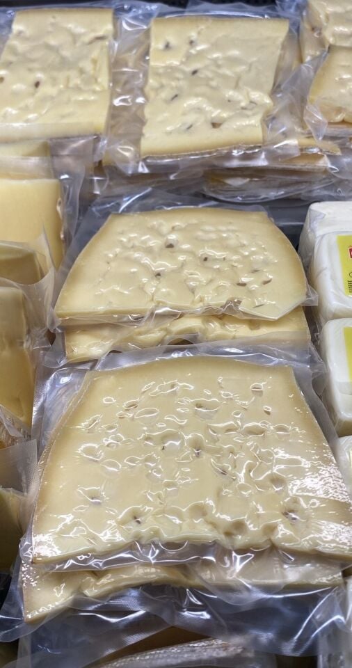 Kars Gravyer Peyniri 1kg